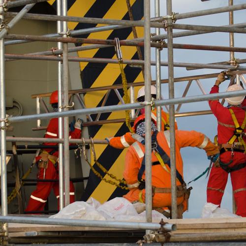 scaffolders working